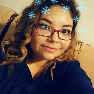 Meet your Posher, Ximena